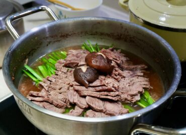 아롱사태 수육 전골