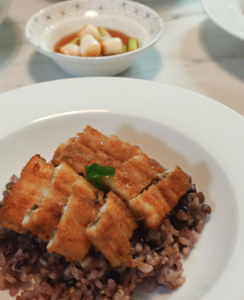 eel rice bowl