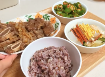 LA갈비, 청포묵 무침, 오이고추 무침