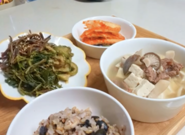 소고기 버섯탕, 건나물 3가지